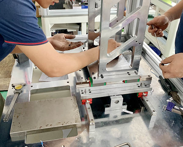 全自動(dòng)繞線機(jī)設(shè)備