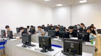 從初級職稱到全鏈路賦能 計算機網絡技術開發與服務的職業成長路徑
